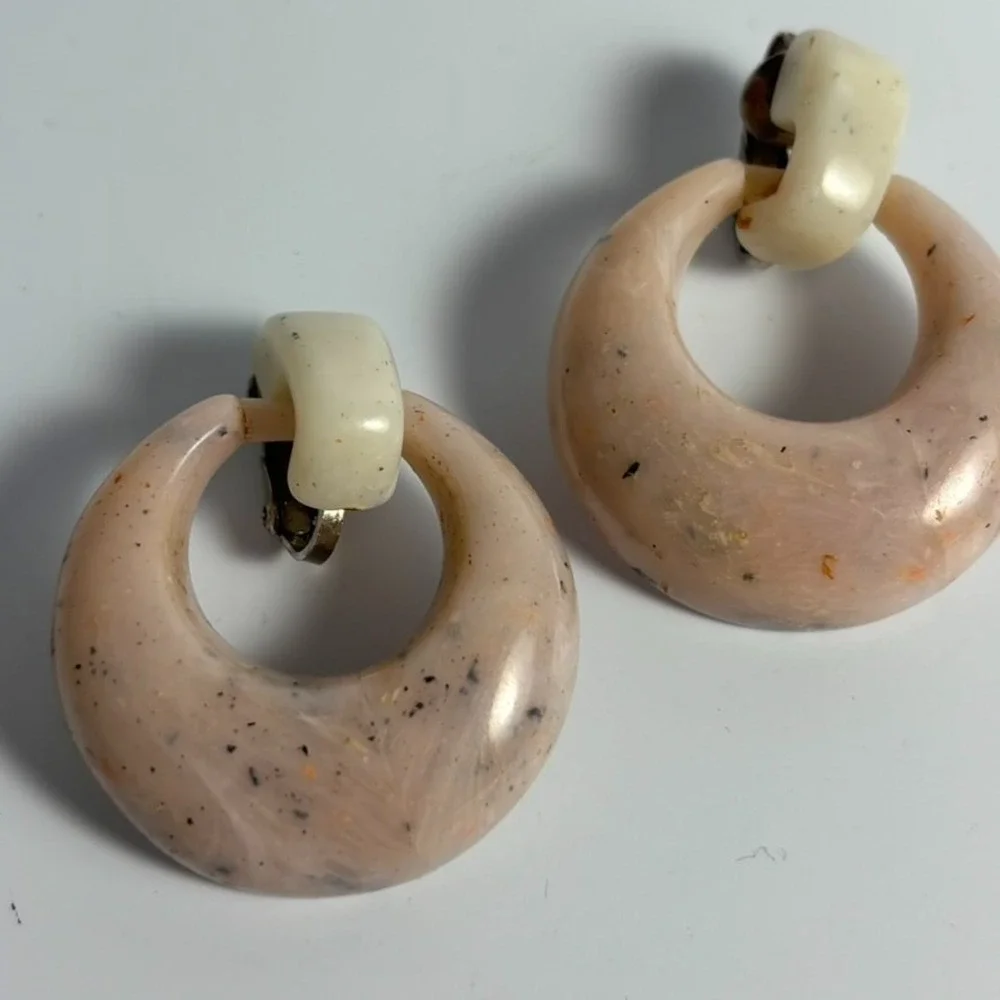 Earrings Vintage Pink Acrylic Chunky Doorknocker Retro Party Outfit - Picture 2 of 6